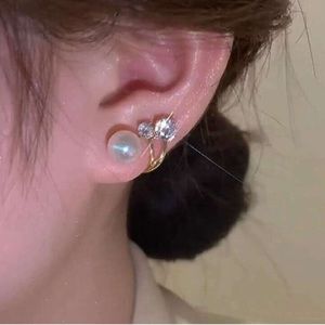 Diamond & Pearl Earrings